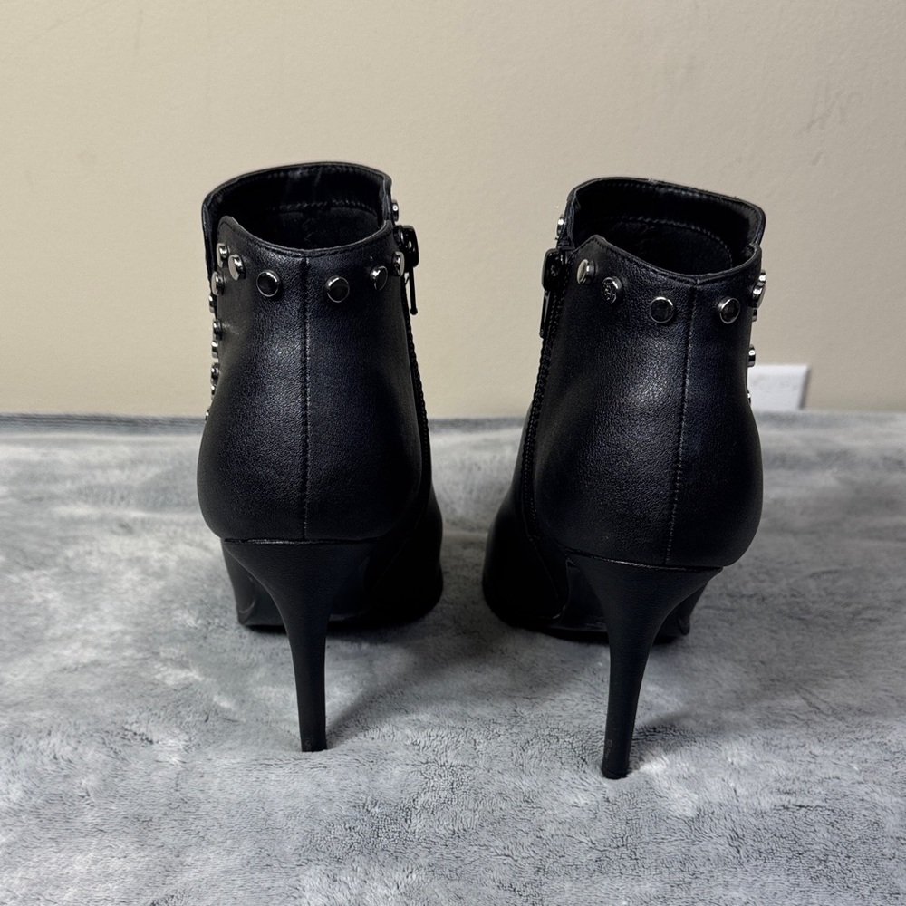 Fergalicious by Fergie “Captain” Studded Ankle Booties - Black - Size 7 - EUC - Picture 5 of 15